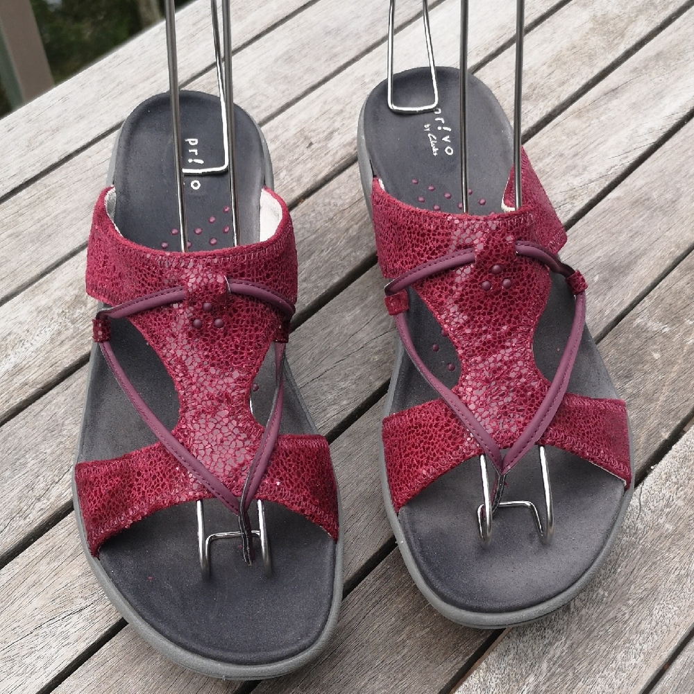 Privo by Clarks burgundy leather sandals